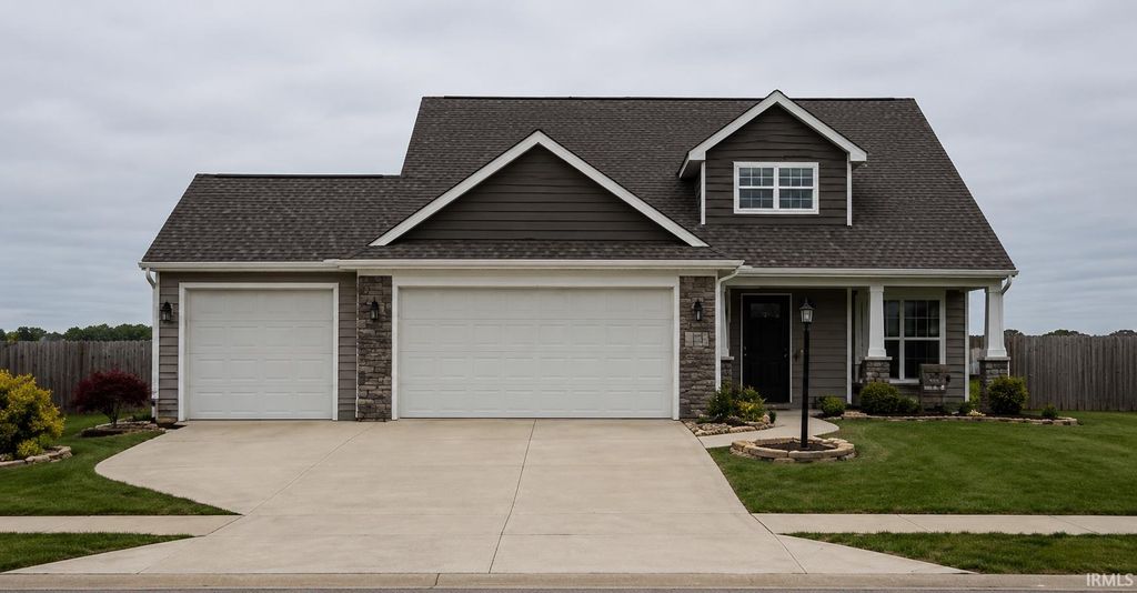 Photo of 1112 Mayrock Drive, Fort Wayne, IN 46818 (MLS # 202619795)