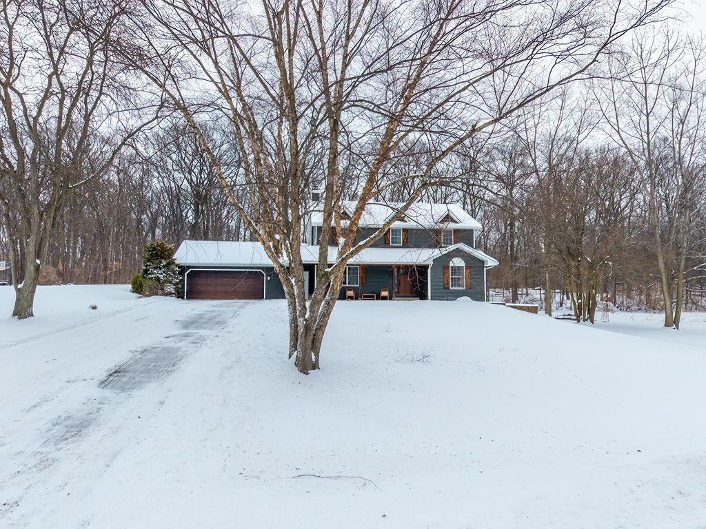 Photo of 3910 N 40, Angola, IN 46703 (MLS # 202603055)