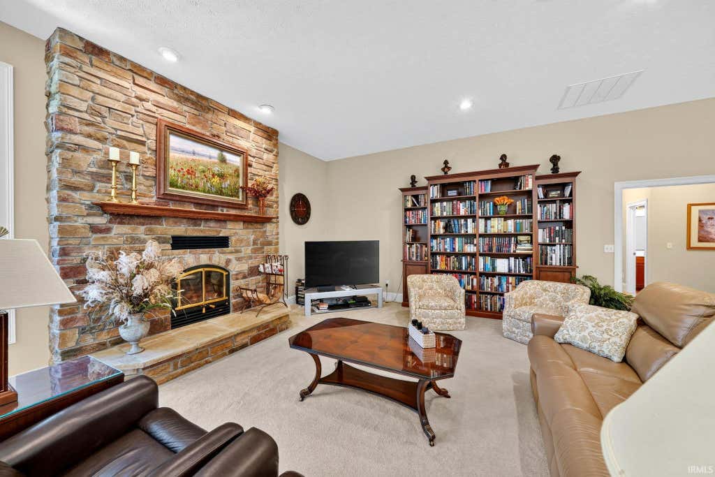Photo of 51640 Meadow Pond Drive, Granger, IN 46530 (MLS # 202632131)