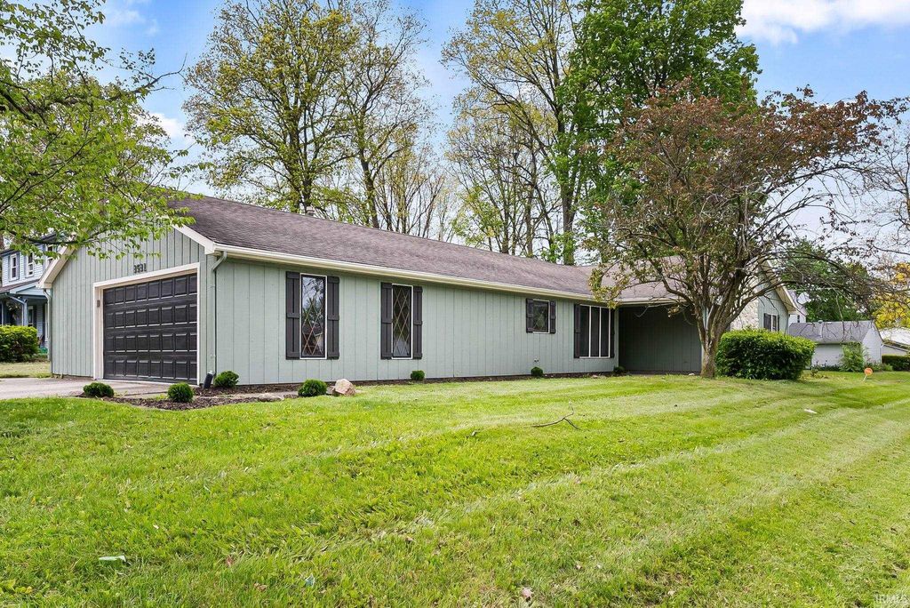 Photo of 3531 Geddes Court, Fort Wayne, IN 46816 (MLS # 202617016)