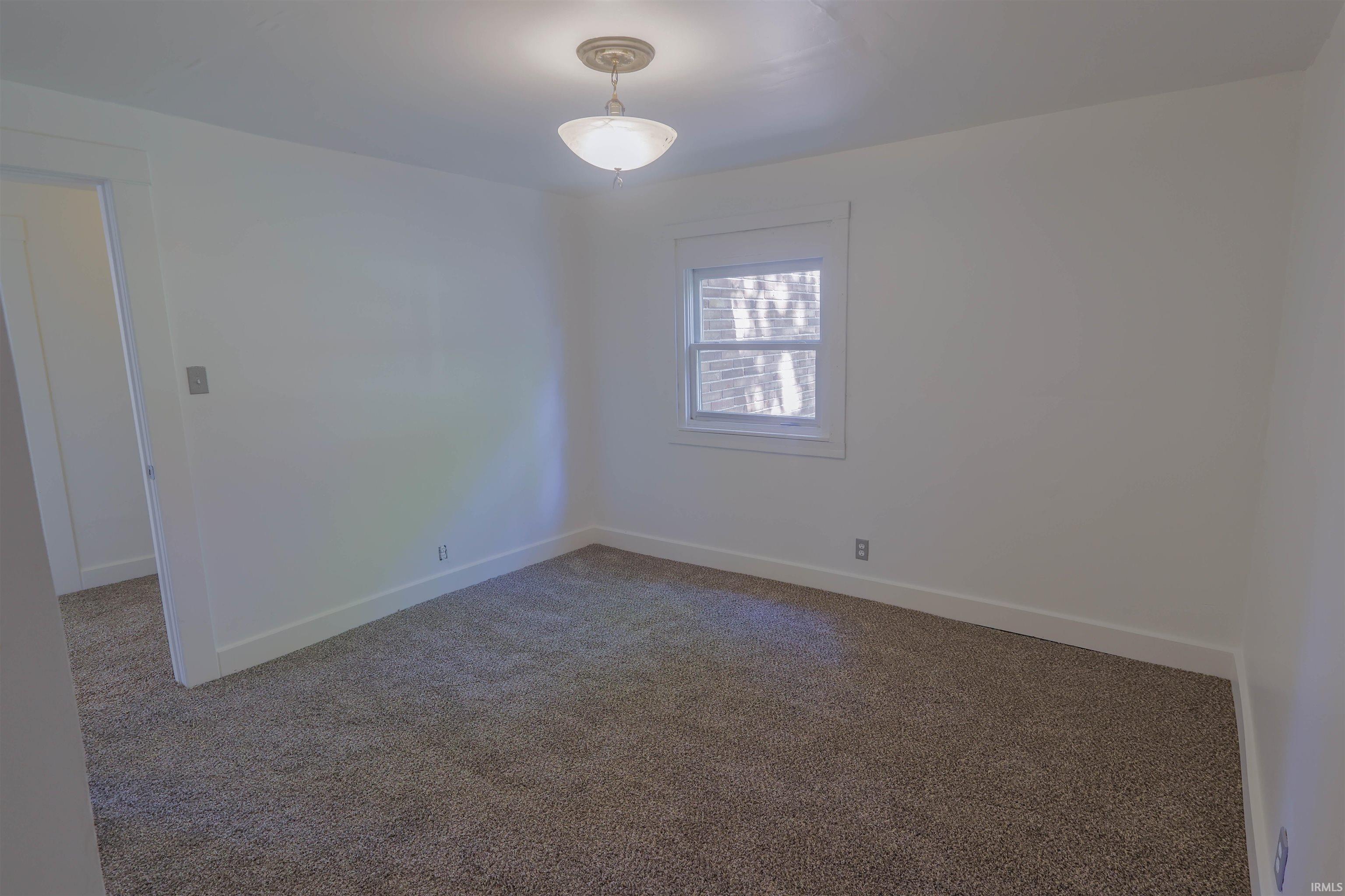 Lafayette, Indiana 47905, United States, 2 Bedrooms Bedrooms, ,1 BathroomBathrooms,Residential,Pending,187152