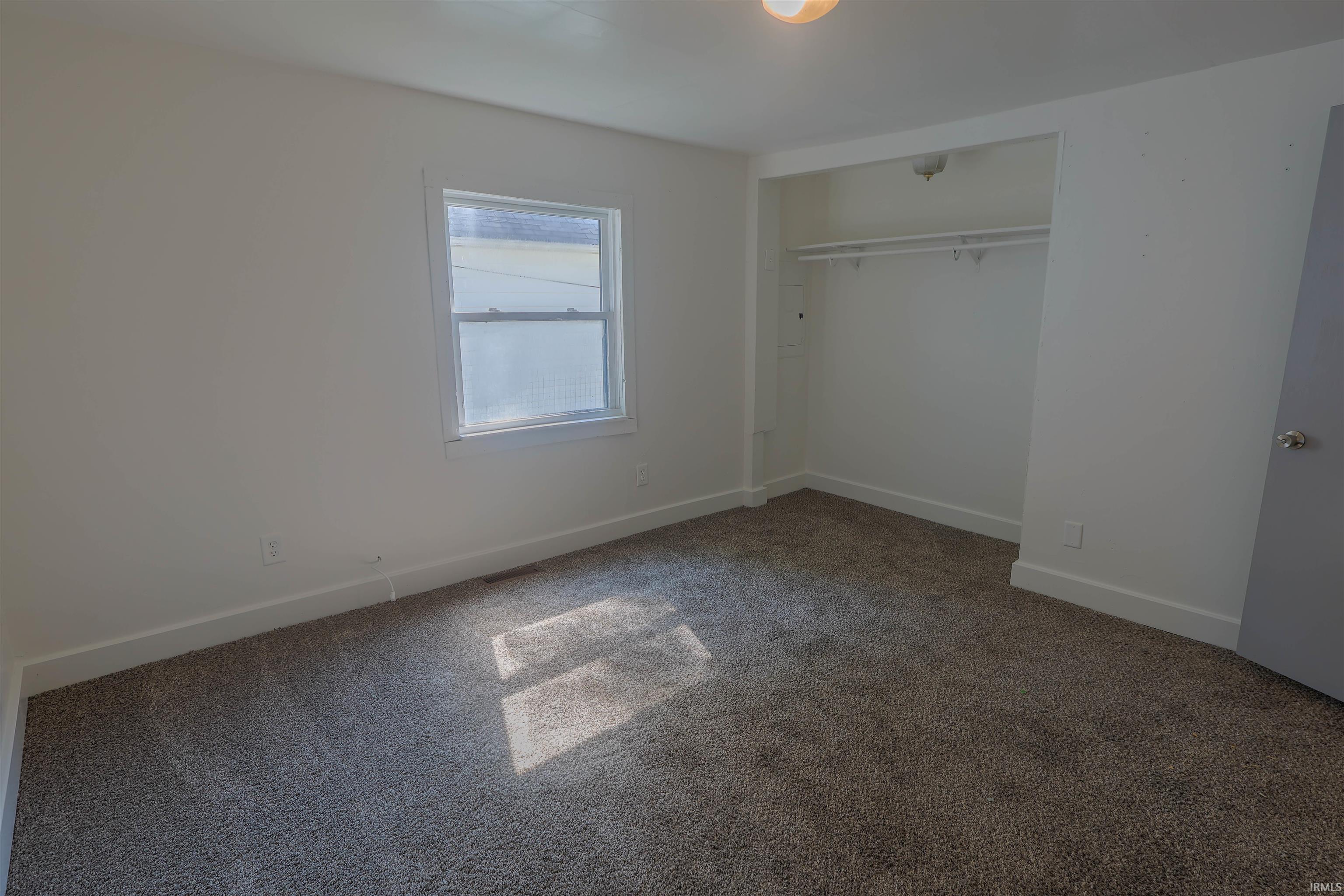 Lafayette, Indiana 47905, United States, 2 Bedrooms Bedrooms, ,1 BathroomBathrooms,Residential,Pending,187152