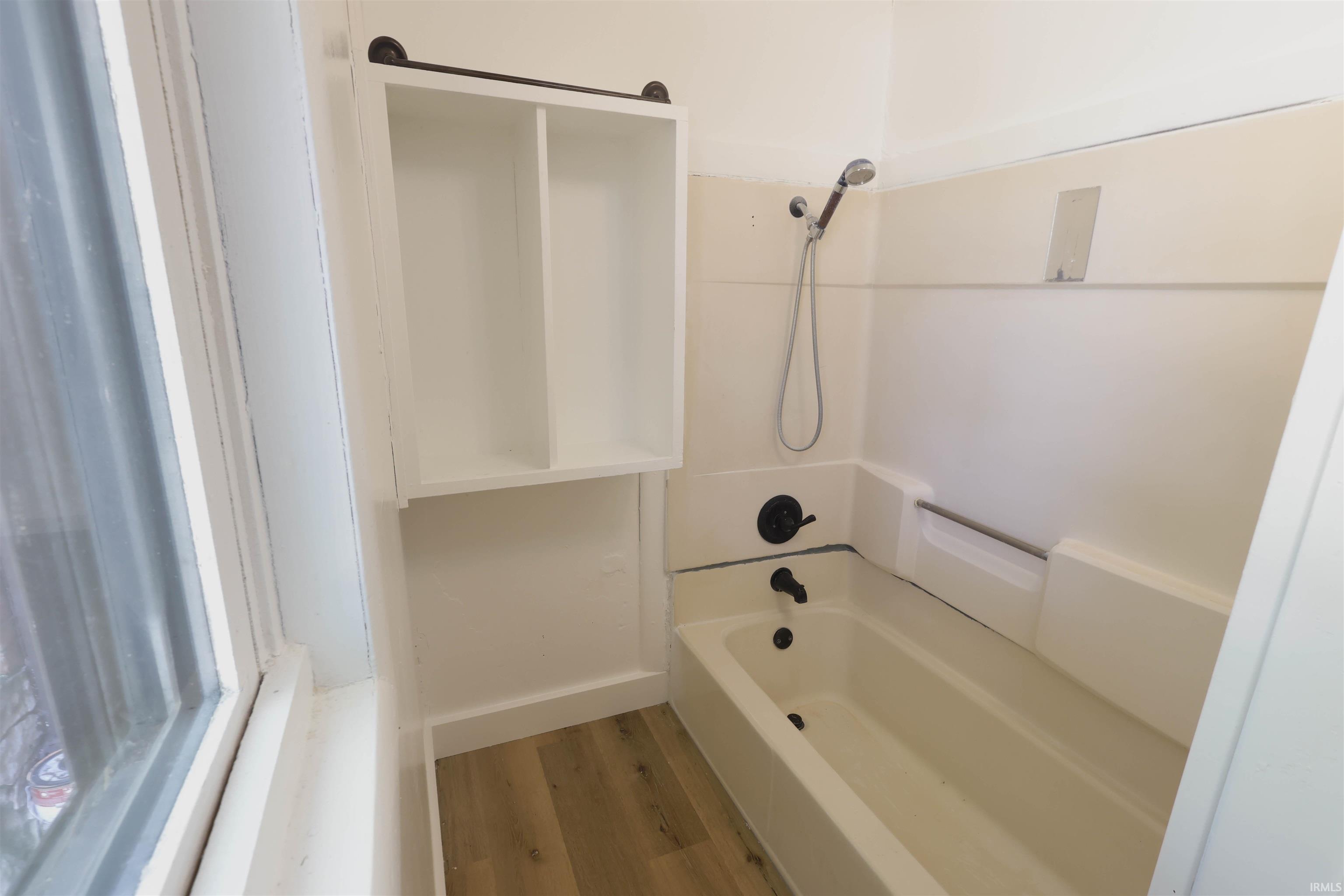 Lafayette, Indiana 47905, United States, 2 Bedrooms Bedrooms, ,1 BathroomBathrooms,Residential,Pending,187152