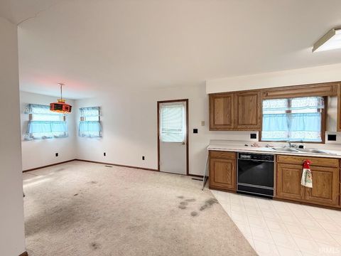 Tiny photo for 709 Glenway Drive, Logansport, IN 46947 (MLS # 202610139)