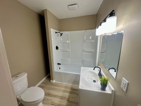 Tiny photo for 1610 N Jay Street, Kokomo, IN 46901 (MLS # 202542814)