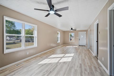 Tiny photo for 1610 N Jay Street, Kokomo, IN 46901 (MLS # 202542814)