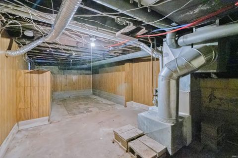 Tiny photo for 1610 N Jay Street, Kokomo, IN 46901 (MLS # 202542814)