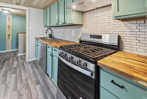 Tiny photo for 105 W 15th Street, Winamac, IN 46996 (MLS # 202546015)