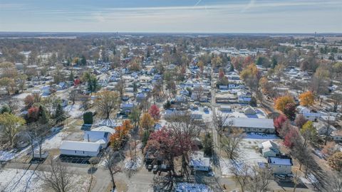 Tiny photo for 105 W 15th Street, Winamac, IN 46996 (MLS # 202546015)