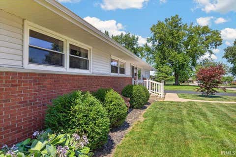 Tiny photo for 108 Mohawk Drive, Flora, IN 46929 (MLS # 202631139)