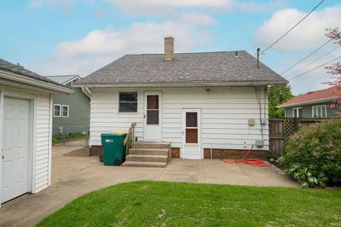 Tiny photo for 114 River Avenue, Mishawaka, IN 46544 (MLS # 202618725)