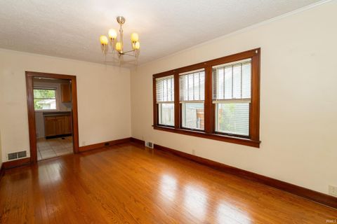 Tiny photo for 114 River Avenue, Mishawaka, IN 46544 (MLS # 202618725)