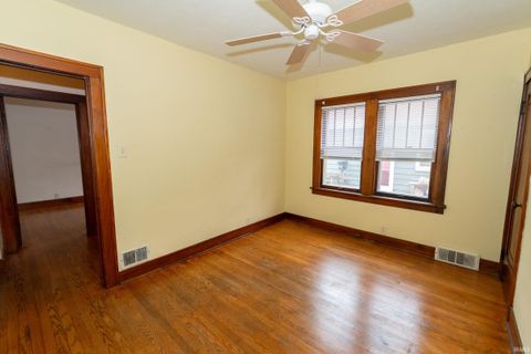 Tiny photo for 114 River Avenue, Mishawaka, IN 46544 (MLS # 202618725)
