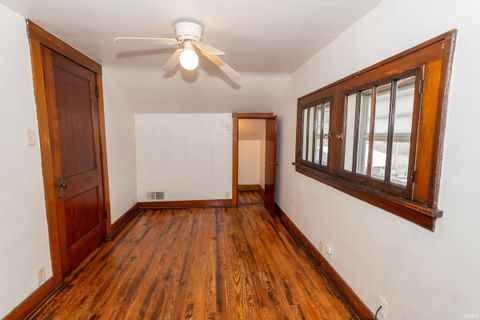 Tiny photo for 114 River Avenue, Mishawaka, IN 46544 (MLS # 202618725)