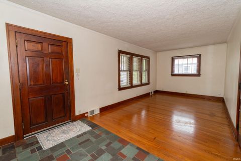 Tiny photo for 114 River Avenue, Mishawaka, IN 46544 (MLS # 202618725)