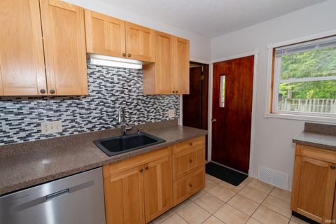 Tiny photo for 114 River Avenue, Mishawaka, IN 46544 (MLS # 202618725)
