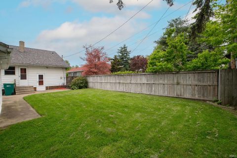 Tiny photo for 114 River Avenue, Mishawaka, IN 46544 (MLS # 202618725)