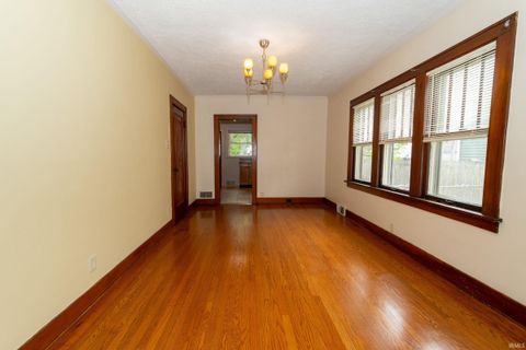 Tiny photo for 114 River Avenue, Mishawaka, IN 46544 (MLS # 202618725)