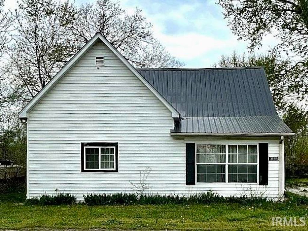 Photo of 3080 E Linn Avenue, Terre Haute, IN 47805 (MLS # 202604057)