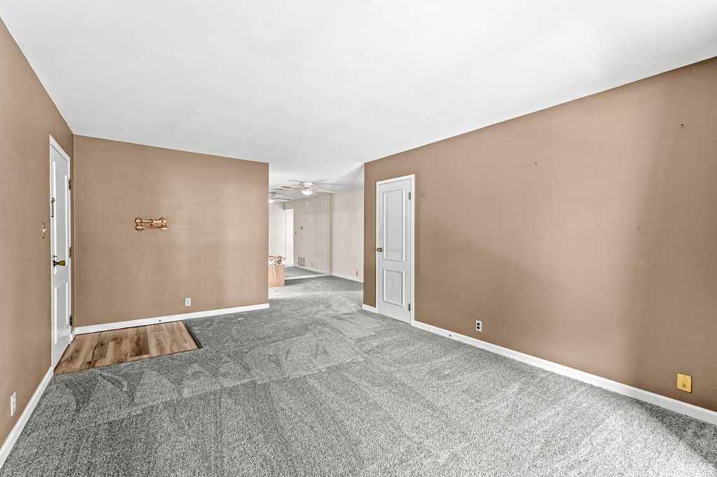 Photo of 1434 Marigold Way #119, South Bend, IN 46617 (MLS # 202541304)