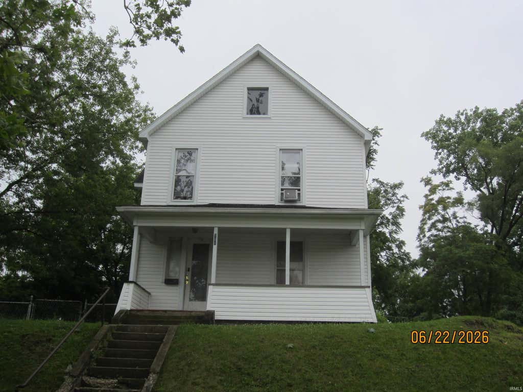 Photo of 701 W 7th Street, Marion, IN 46953 (MLS # 202634584)