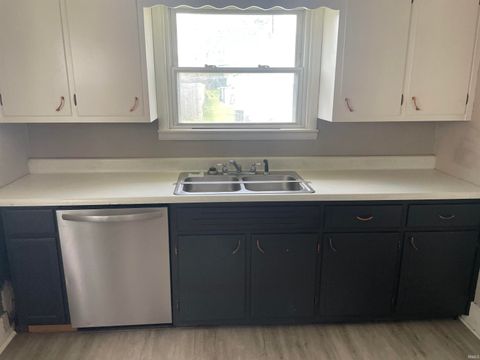 Tiny photo for 951 N Harrison Street, Frankfort, IN 46041 (MLS # 202625437)