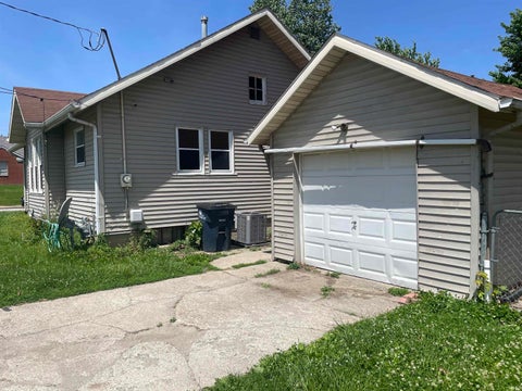 Tiny photo for 951 N Harrison Street, Frankfort, IN 46041 (MLS # 202625437)