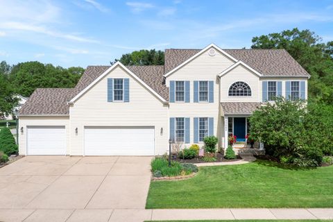 50860 Lexington Glen Drive, Granger, IN 46530 - #: 202518743