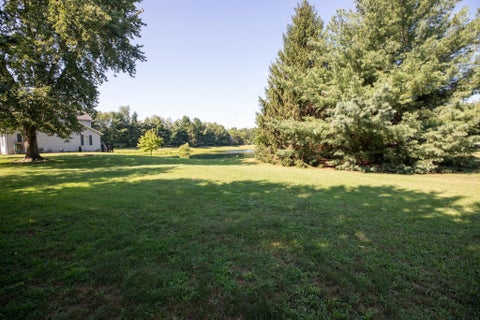 Tiny photo for 1500 Cardinal Circle, Rochester, IN 46975 (MLS # 202640699)