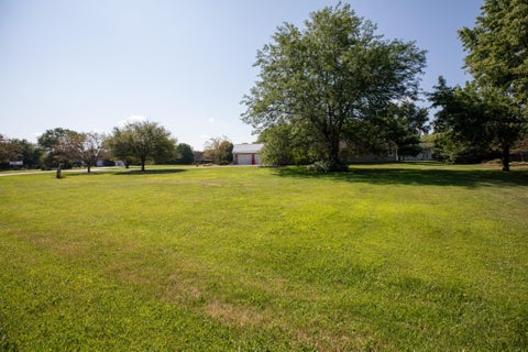 Tiny photo for 1500 Cardinal Circle, Rochester, IN 46975 (MLS # 202640699)