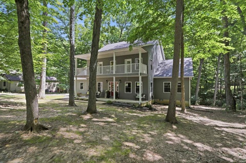 Photo of 1590 N Limestone Drive, Ellettsville, IN 47429 (MLS # 202626448)
