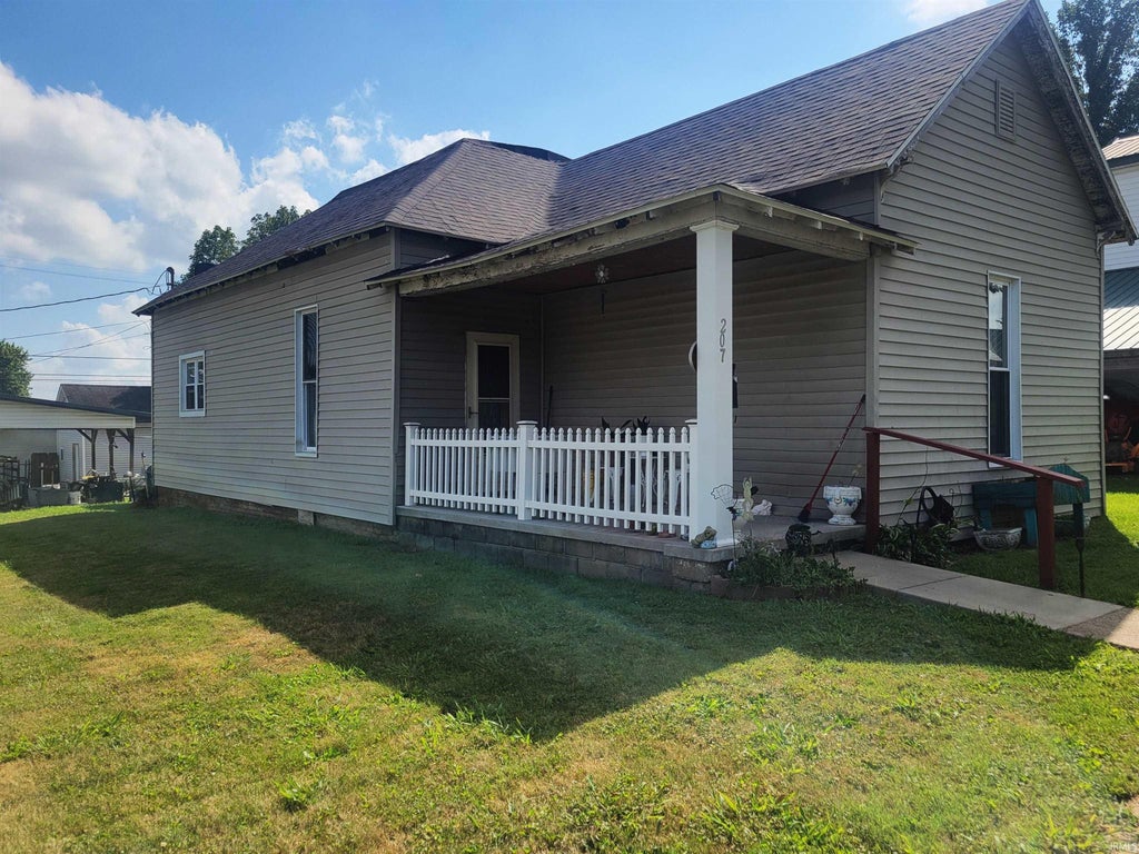 Photo of 207 E George Street, Washington, IN 47501 (MLS # 202634174)