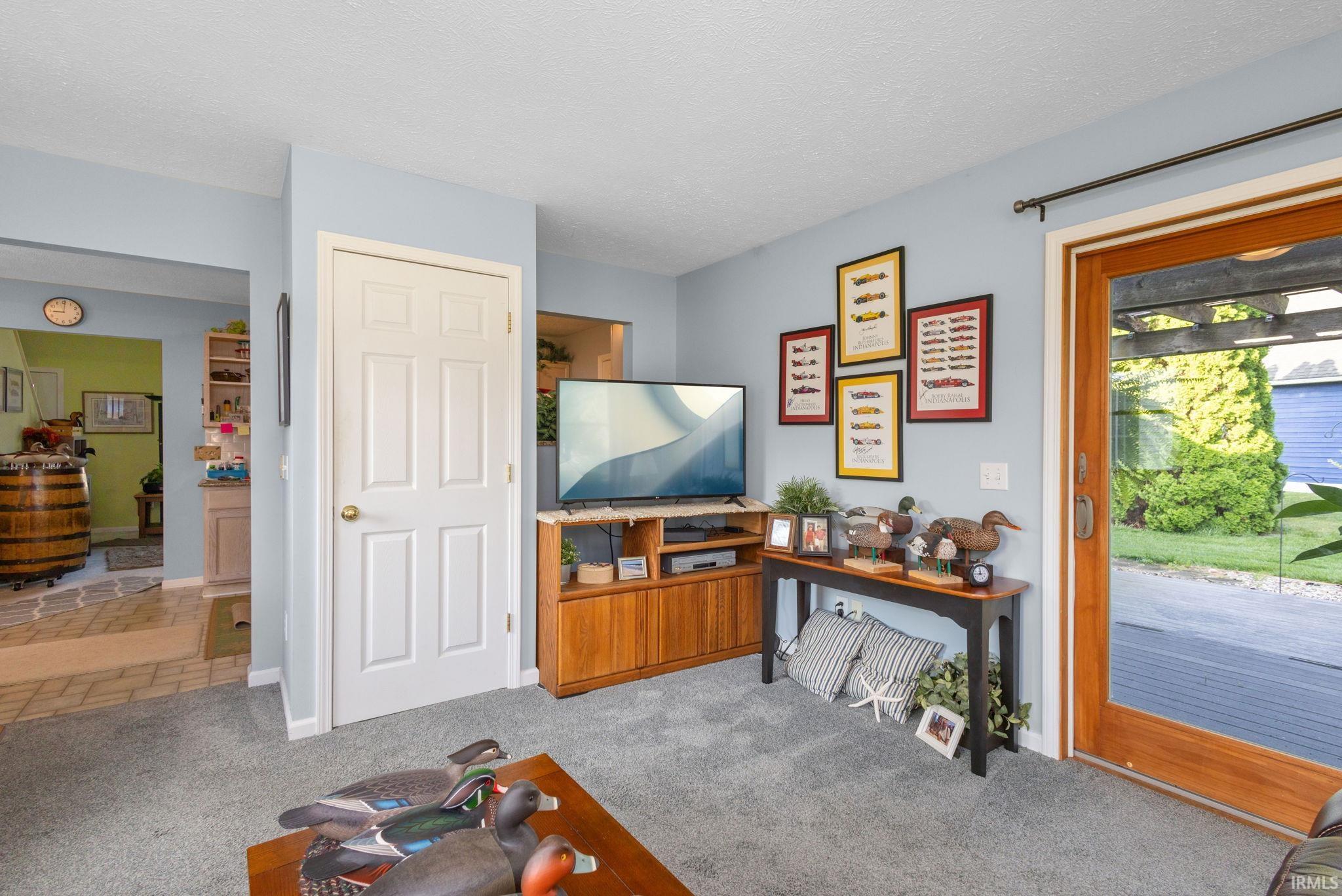 Elkhart, Indiana 46514, United States, 3 Bedrooms Bedrooms, ,3 BathroomsBathrooms,Residential,Active,193121