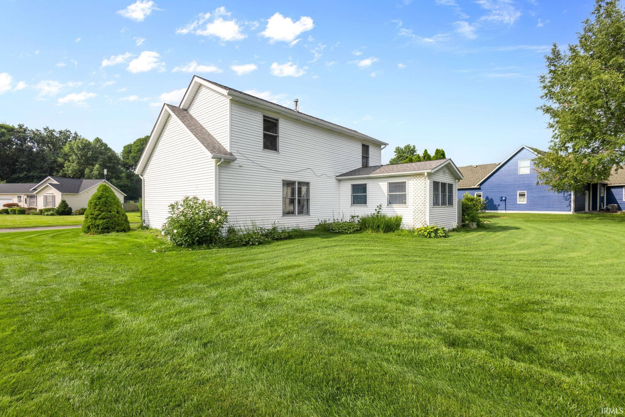 Elkhart, Indiana 46514, United States, 3 Bedrooms Bedrooms, ,3 BathroomsBathrooms,Residential,Active,193121