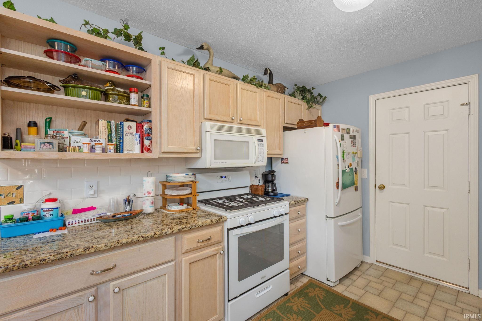 Elkhart, Indiana 46514, United States, 3 Bedrooms Bedrooms, ,3 BathroomsBathrooms,Residential,Active,193121