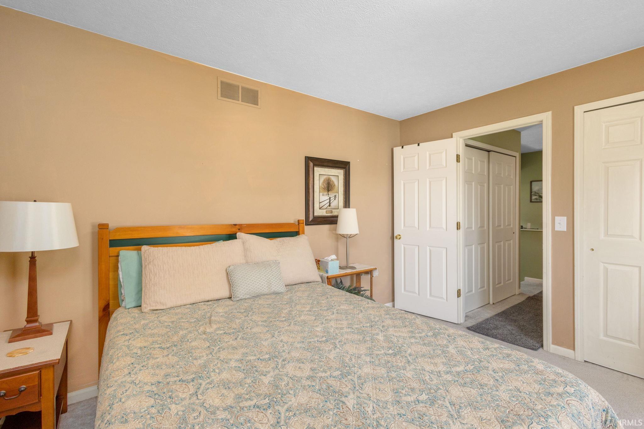 Elkhart, Indiana 46514, United States, 3 Bedrooms Bedrooms, ,3 BathroomsBathrooms,Residential,Active,193121