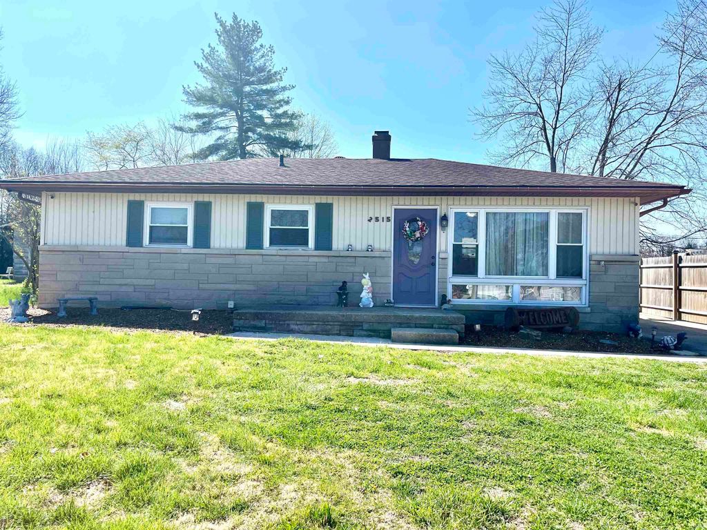 Photo of 2515 Alois Court, Jasper, IN 47546 (MLS # 202610517)