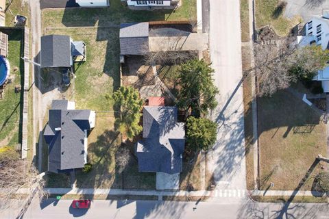 Tiny photo for 280 W Hillside Avenue, Spencer, IN 47460 (MLS # 202602154)