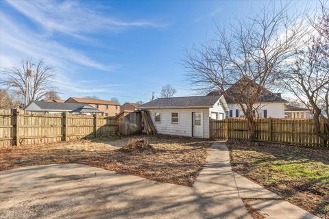 Tiny photo for 280 W Hillside Avenue, Spencer, IN 47460 (MLS # 202602154)