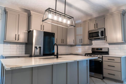 Tiny photo for 412 Perrin Avenue, Lafayette, IN 47904 (MLS # 202640669)