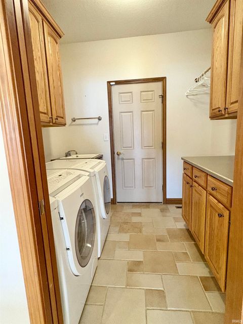 Tiny photo for 60 Canyon Creek Court, Lafayette, IN 47909 (MLS # 202543487)
