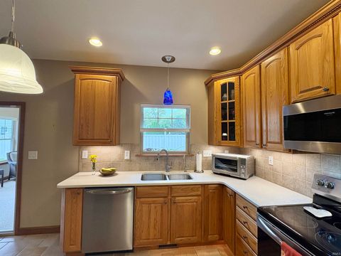 Tiny photo for 60 Canyon Creek Court, Lafayette, IN 47909 (MLS # 202543487)