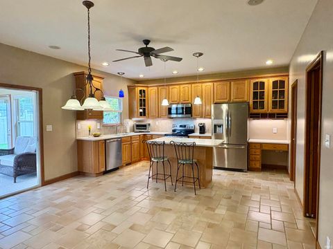 Tiny photo for 60 Canyon Creek Court, Lafayette, IN 47909 (MLS # 202543487)