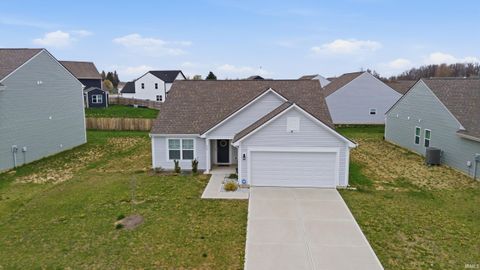 Tiny photo for 844 Lando Creek Drive, Kokomo, IN 46902 (MLS # 202607201)