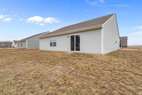 Tiny photo for 844 Lando Creek Drive, Kokomo, IN 46902 (MLS # 202607201)