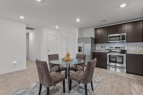 Tiny photo for 844 Lando Creek Drive, Kokomo, IN 46902 (MLS # 202607201)