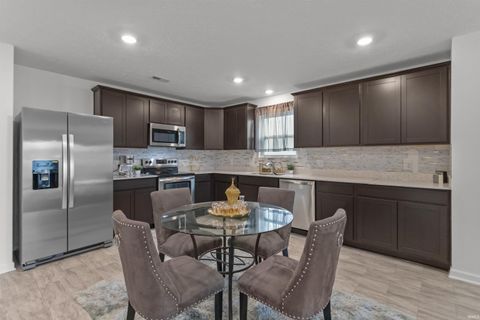 Tiny photo for 844 Lando Creek Drive, Kokomo, IN 46902 (MLS # 202607201)