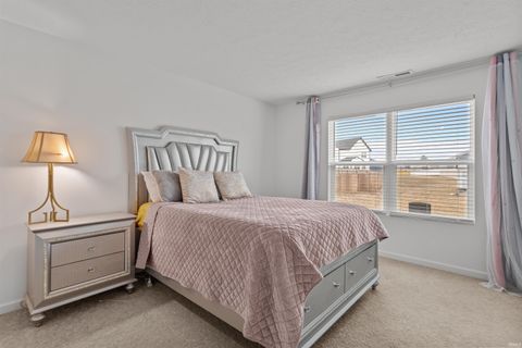 Tiny photo for 844 Lando Creek Drive, Kokomo, IN 46902 (MLS # 202607201)