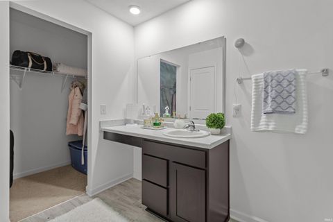 Tiny photo for 844 Lando Creek Drive, Kokomo, IN 46902 (MLS # 202607201)