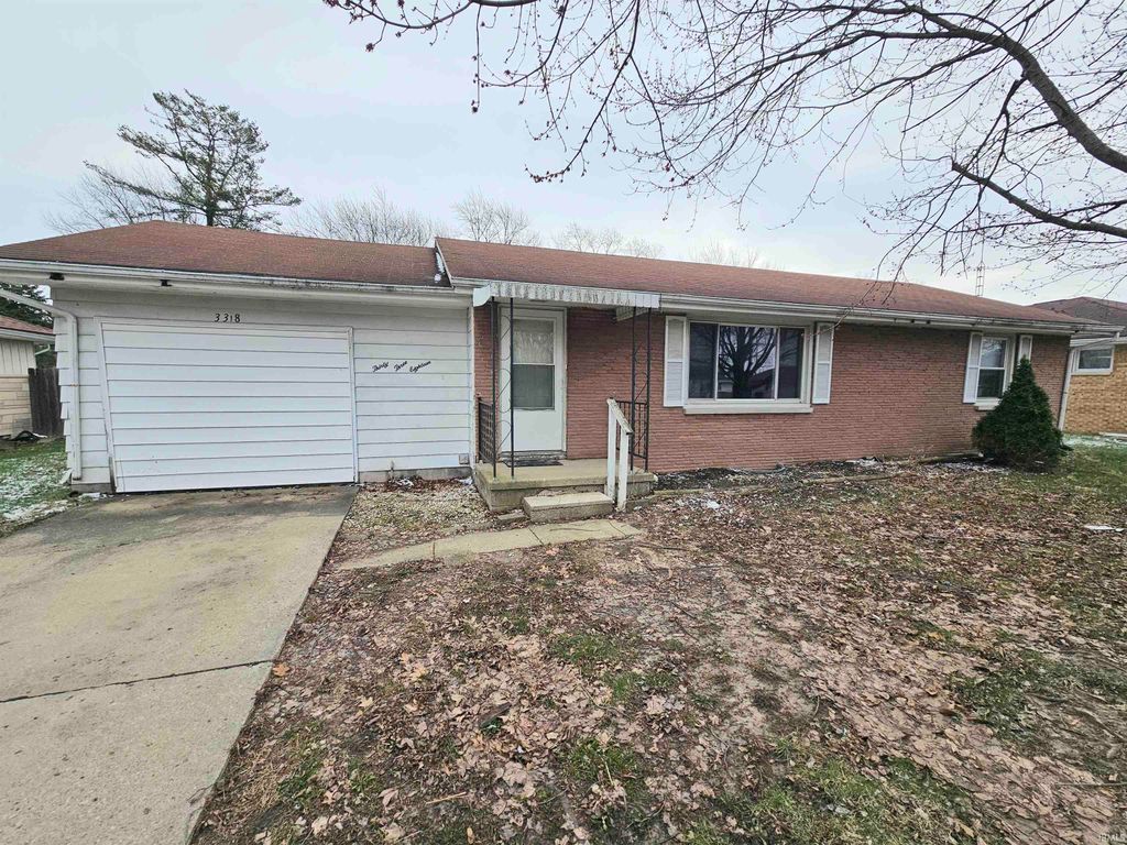 Photo of 3318 N VIRGINIA Ave, Muncie, IN 47304 (MLS # 202608872)